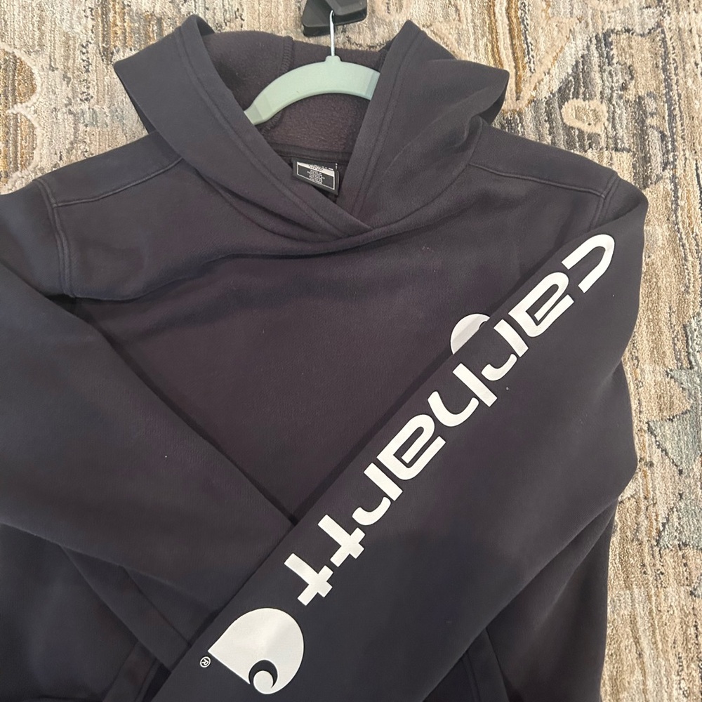 black carhartt hoodie
